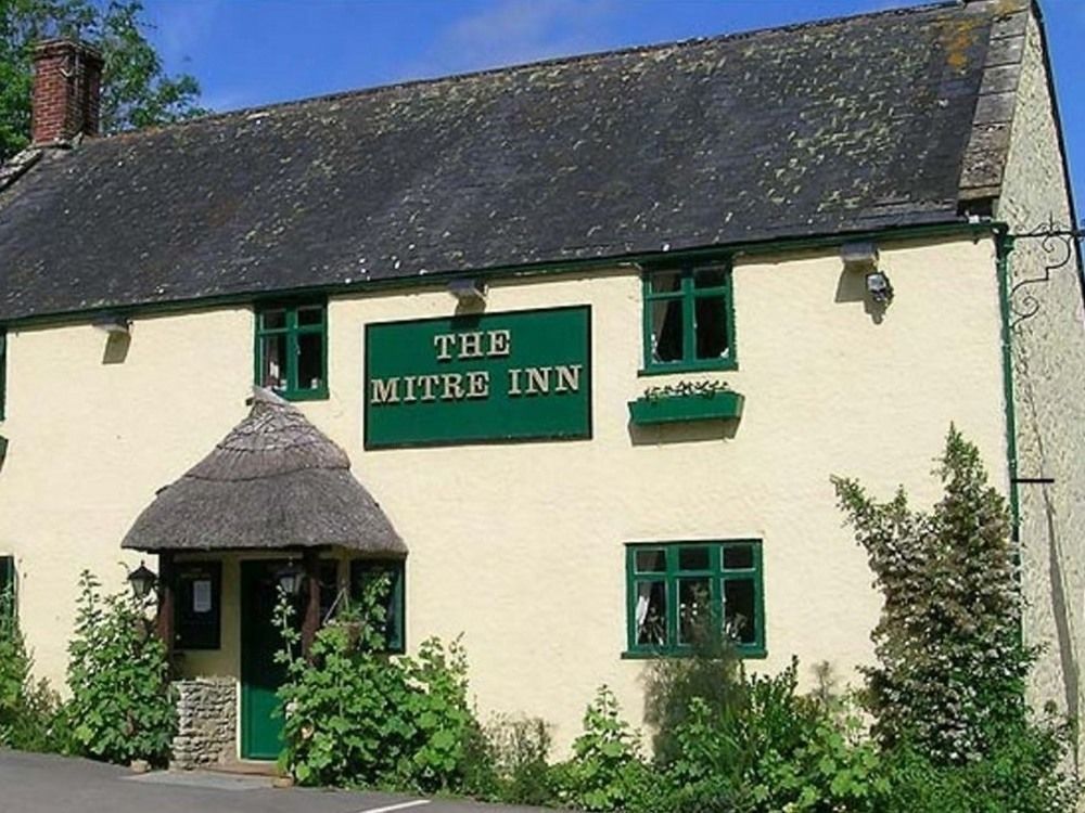 The Mitre Inn Шернборн Экстерьер фото